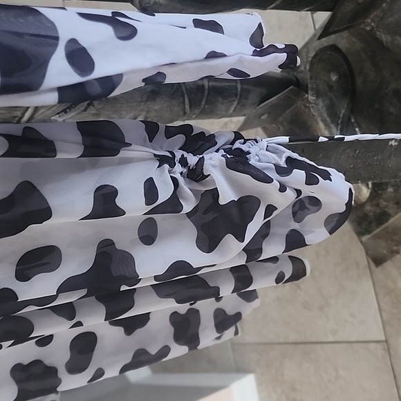 *****SOLD*****Swimsuit Cover up - Picture 2 of 2